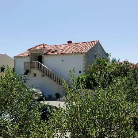 דירה Plavac Mali-5 By Interhome *