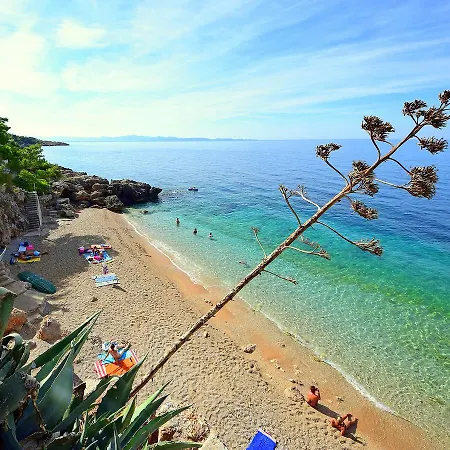 Plavac Mali-5 By Interhome * Gornji Dingač