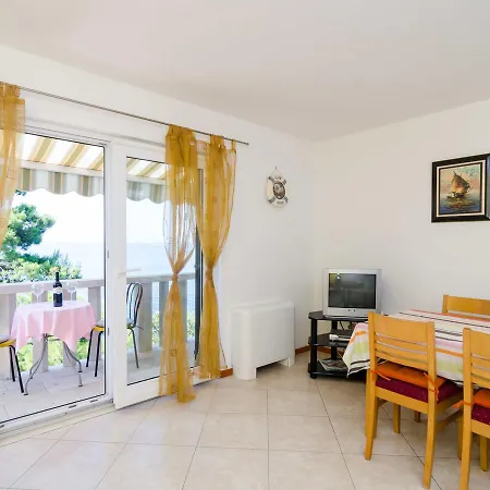 Apartament Plavac Mali-5 By Interhome