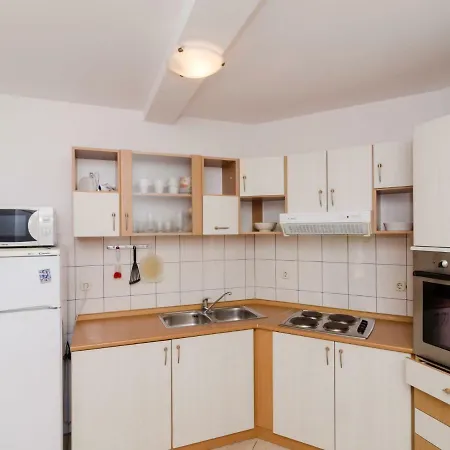 Lägenhet Plavac Mali-5 By Interhome *